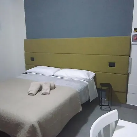 Regina Elena - Calabria Nocleg ze śniadaniem Bianco